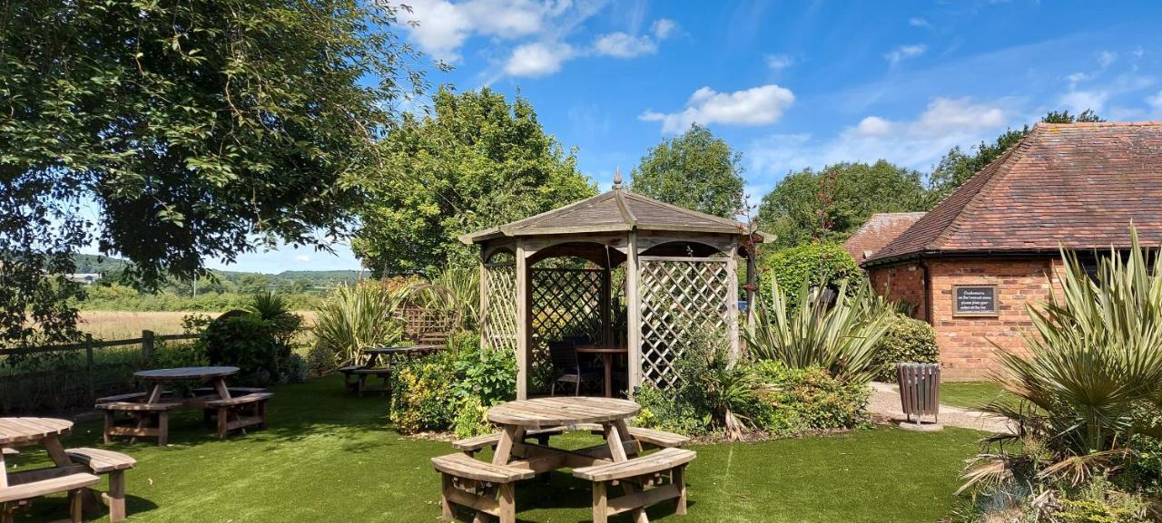 Meadow Farm Redditch By Marstons Inns Luaran gambar