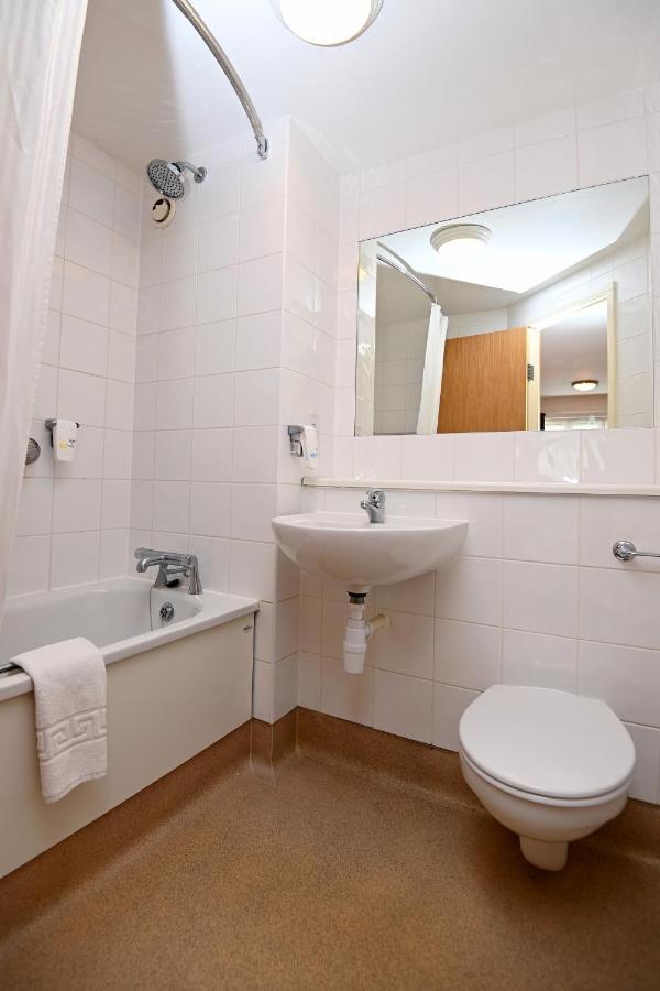 Meadow Farm Redditch By Marstons Inns Luaran gambar