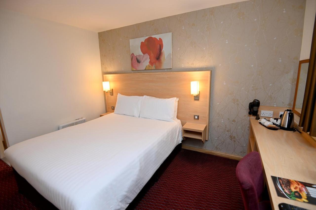 Meadow Farm Redditch By Marstons Inns Luaran gambar