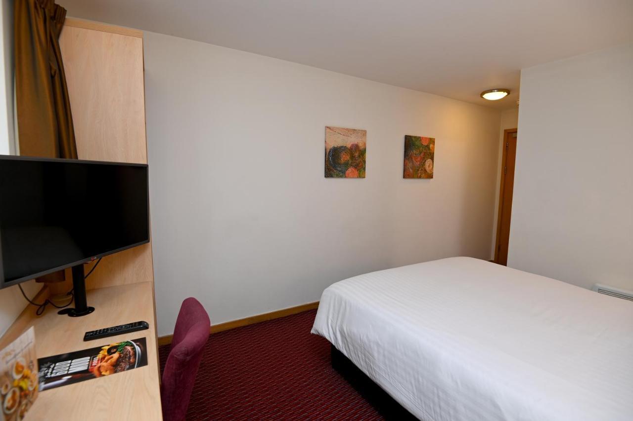 Meadow Farm Redditch By Marstons Inns Luaran gambar